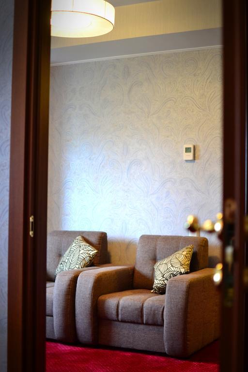 Kera Hotel Neszterenki Szoba fotó